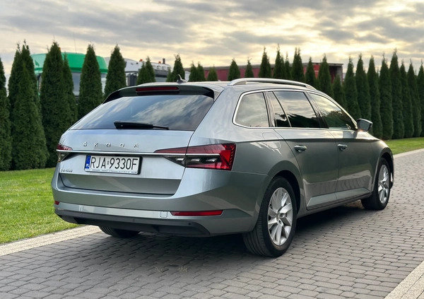 Skoda Superb cena 90900 przebieg: 176000, rok produkcji 2020 z Korfantów małe 121